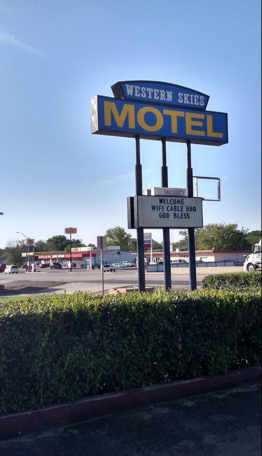 Western Skies Motel Clarendon Exterior photo